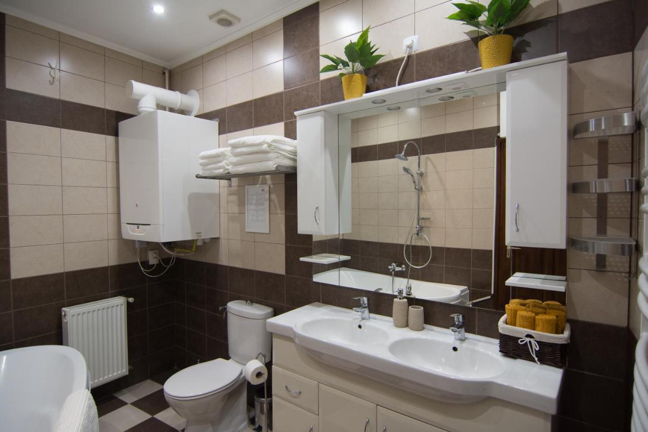 Cork Apartman Eger Exterior foto